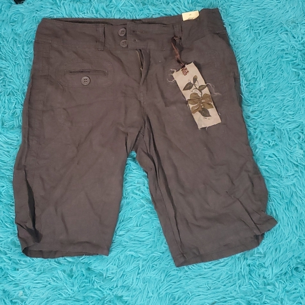 Z. Cavaricci Brown Bermuda Walking Shorts NWT